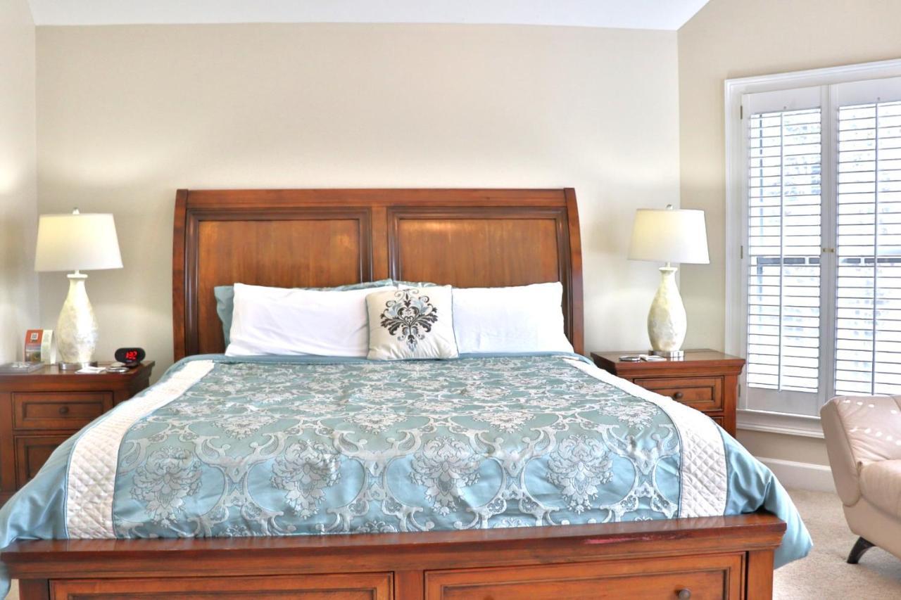Pleasanton Courtyard Bed And Breakfast Fayetteville Exterior foto