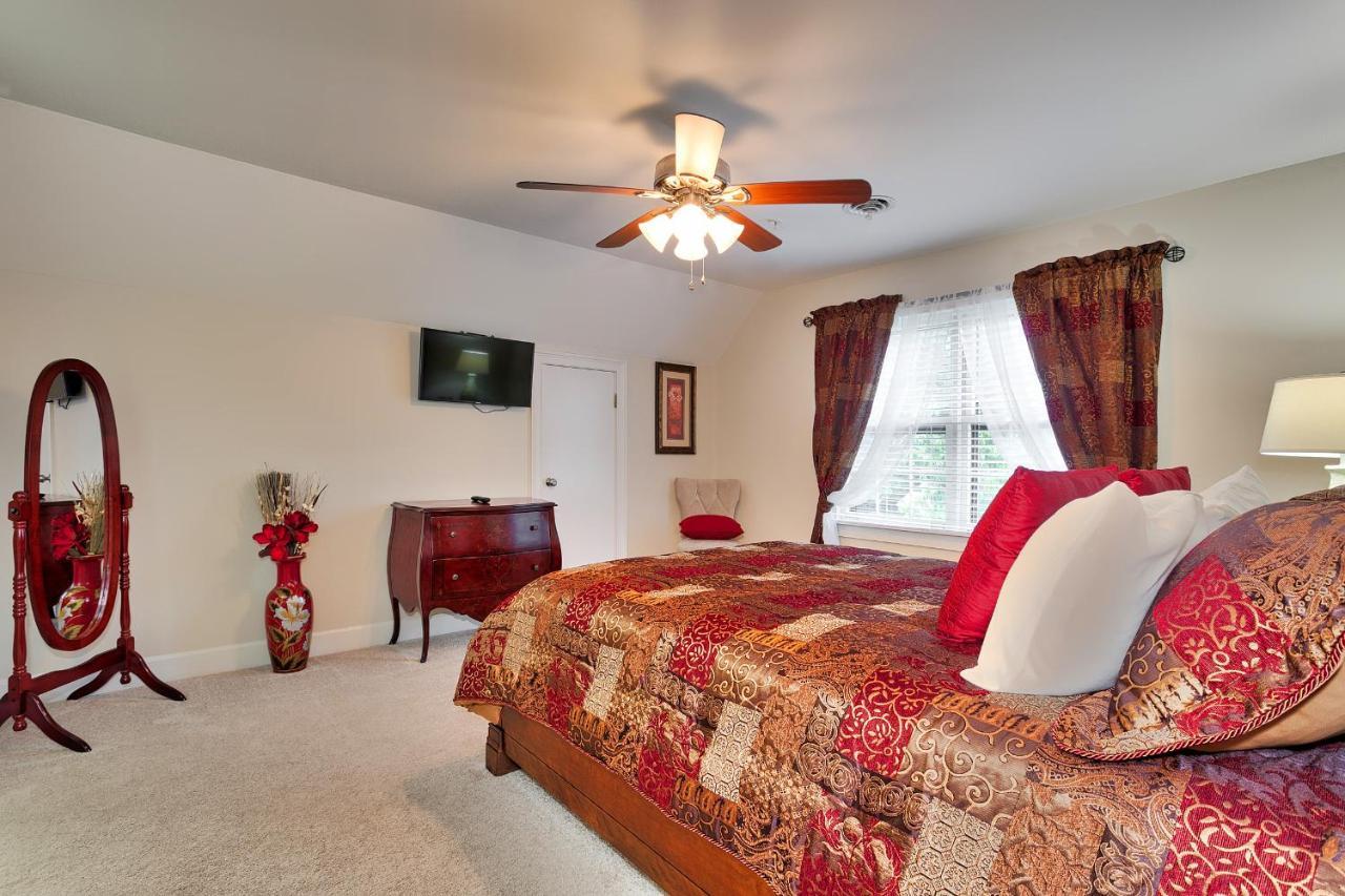 Pleasanton Courtyard Bed And Breakfast Fayetteville Exterior foto